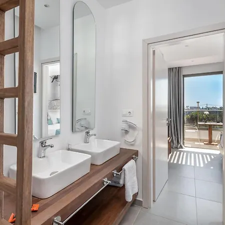 Aparthotel Kellys Luxury